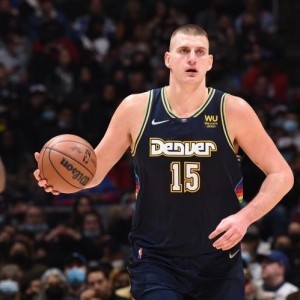  掘金五连胜 约基奇剑指常规赛MVP  