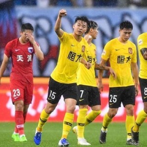 尤文图斯逆转绝杀登顶积分榜首  
