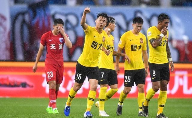  尤文图斯逆转绝杀登顶积分榜首  